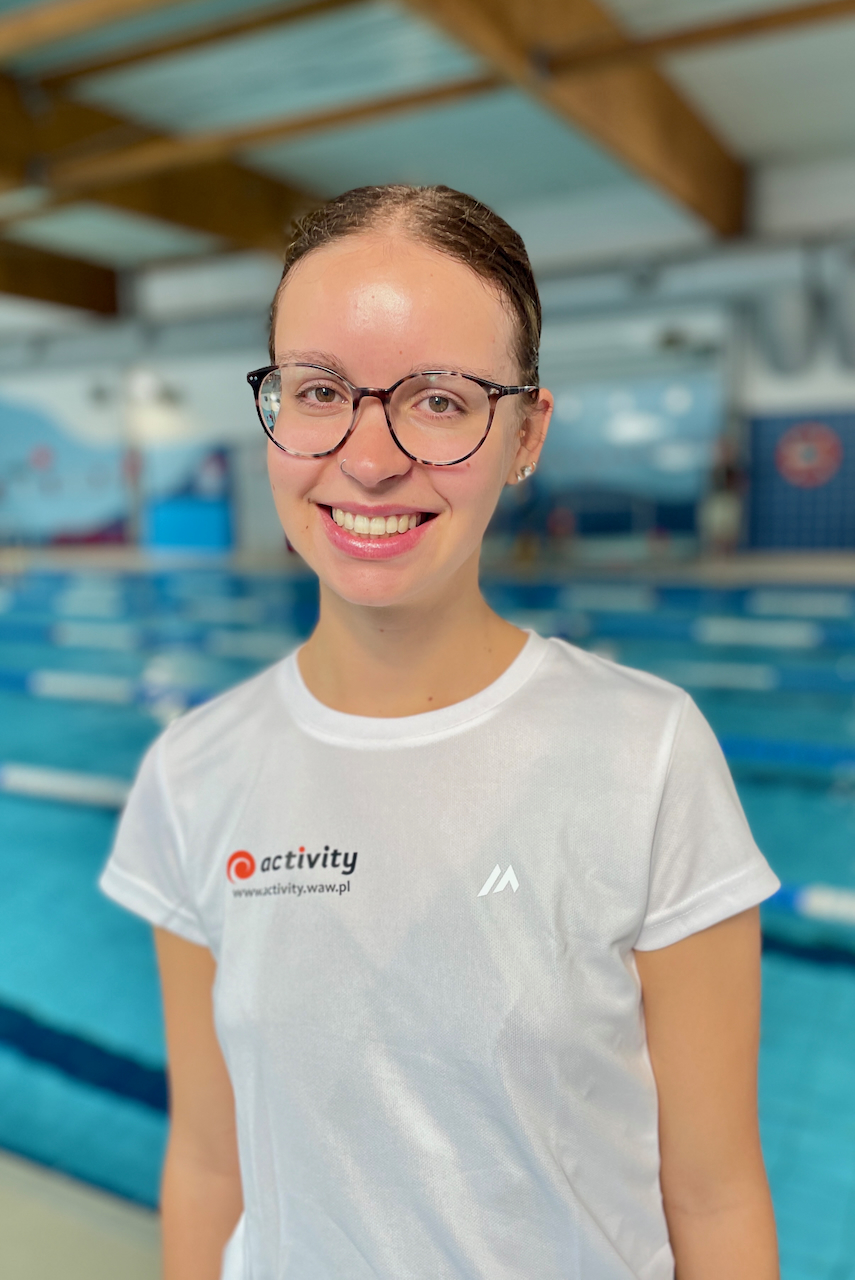 Wika Wójcik instruktor pływania w Actvity Szkoła Pływania Katarzyny Kostańskiej