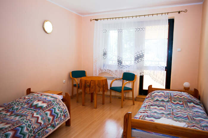 Letni obóz activity - Sarnówek 2019. plik: pokoj.jpg