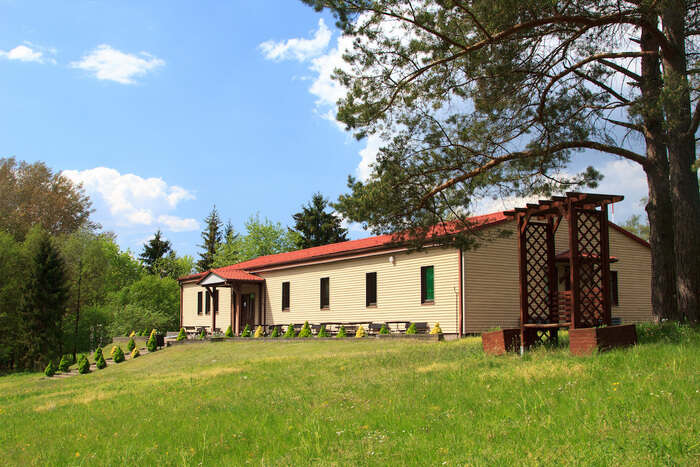 Letni obóz activity - Sarnówek 2019. plik: swietlica.jpg